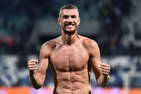 Dzeko è stato la prima vittima sacrificale di Guardiola, ora vuole essere il suo carnefice (As) Dzeko è stato la prima vittima sacrificale di Guardiola, ora vuole essere il suo carnefice (As)
