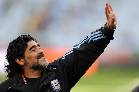La Razon: nuovo indagato per la morte di Maradona, è il medico Di Spagna (doveva curarlo a casa) La Razon: nuovo indagato per la morte di Maradona, è il medico Di Spagna (doveva curarlo a casa)