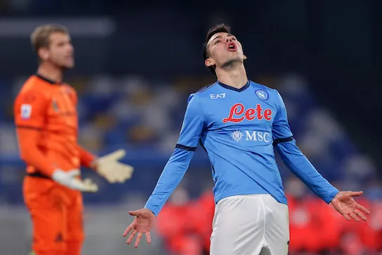 Napoli-Spezia 0-1, pagelle / Sono tornati i passaggetti all’indietro, male atavico di questa squadra Napoli-Spezia 0-1, pagelle / Sono tornati i passaggetti all’indietro, male atavico di questa squadra