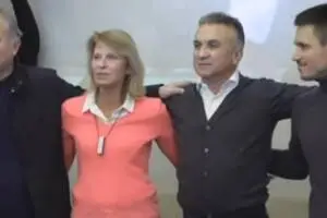 L’ammuina politica del clan Djokovic: il campione «torturato» manda alla guerra mamma, papà, fratelli, pure gli zii item-thumbnail