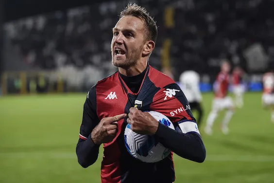 Criscito: «In Canada sto bene, ma Genova e il Genoa mi mancano. Pure i miei figli hanno nostalgia» Criscito: «In Canada sto bene, ma Genova e il Genoa mi mancano. Pure i miei figli hanno nostalgia»