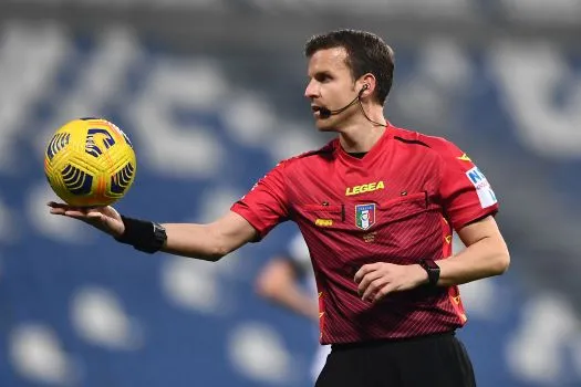 Il CorSport su La Penna: mancano il secondo giallo per Ceccherini e 16 secondi di recupero Il CorSport su La Penna: mancano il secondo giallo per Ceccherini e 16 secondi di recupero