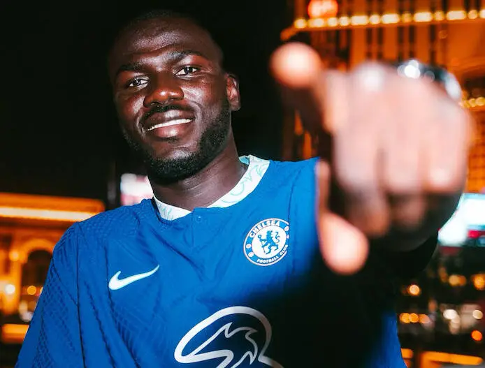Koulibaly: «Venire al Chelsea è stata una scelta di vita, aspiravo a giocare in Premier League» Koulibaly: «Venire al Chelsea è stata una scelta di vita, aspiravo a giocare in Premier League»