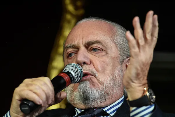 Sky: “Cattivo umore a Castel Volturno, ci sta che De Laurentiis faccia le sue valutazioni» Sky: “Cattivo umore a Castel Volturno, ci sta che De Laurentiis faccia le sue valutazioni»