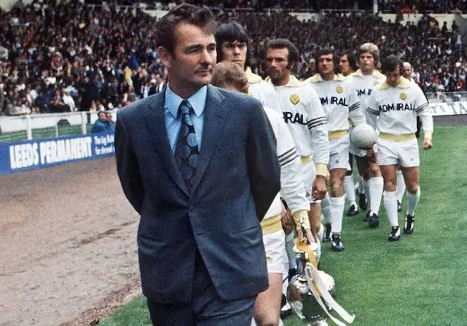 Il “maledetto United” non è mai stato maledetto, ma il Leeds s’è rovinato per un’etichetta (Guardian) Il “maledetto United” non è mai stato maledetto, ma il Leeds s’è rovinato per un’etichetta (Guardian)