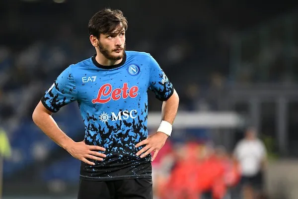 Kvaratskhelia e le sue origini «aveva il dribbling in testa». Il Napoli più veloce della Juve Kvaratskhelia e le sue origini «aveva il dribbling in testa». Il Napoli più veloce della Juve