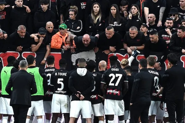 Estorsione, pestaggi, tentato omicidio: i precedenti degli ultras che hanno ‘convocato’ il Milan (Repubblica) Estorsione, pestaggi, tentato omicidio: i precedenti degli ultras che hanno ‘convocato’ il Milan (Repubblica)
