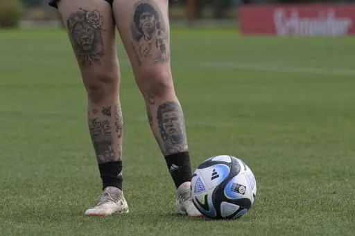 Maradona è il calciatore più tatuato dai colleghi: il Guardian fa la top ten Maradona è il calciatore più tatuato dai colleghi: il Guardian fa la top ten