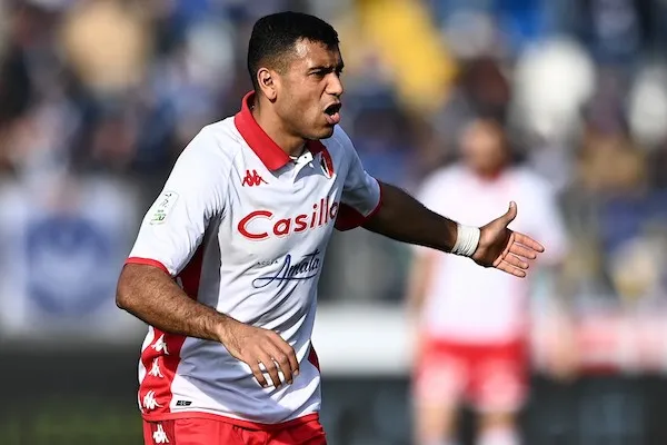 Cheddira: il Napoli lo girerà in prestito al Frosinone dopo averlo preso dal Bari (Sky) Cheddira: il Napoli lo girerà in prestito al Frosinone dopo averlo preso dal Bari (Sky)