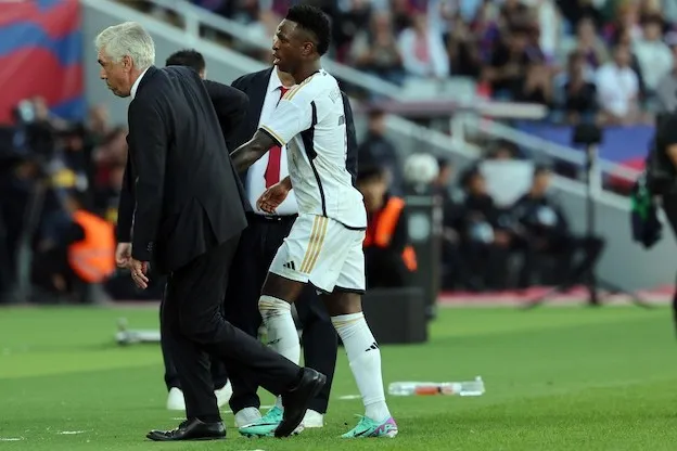 L’arrivo di Mbappé al Real potrebbe relegare Vinicius ad un ruolo secondario, bisognerà vedere come la prenderà (Sport) L’arrivo di Mbappé al Real potrebbe relegare Vinicius ad un ruolo secondario, bisognerà vedere come la prenderà (Sport)