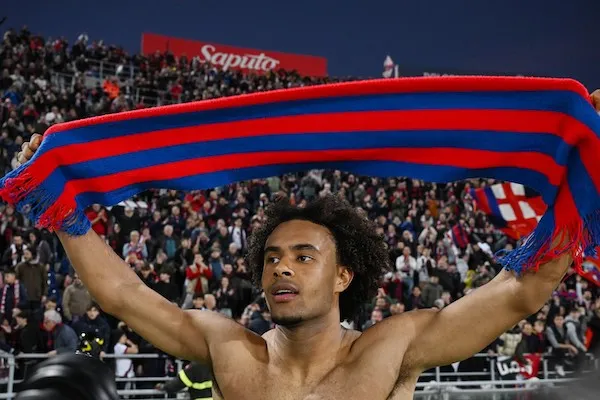 Zirkzee al Manchester United: «Sono sempre stato ambizioso, voglio vincere tanti trofei» Zirkzee al Manchester United: «Sono sempre stato ambizioso, voglio vincere tanti trofei»