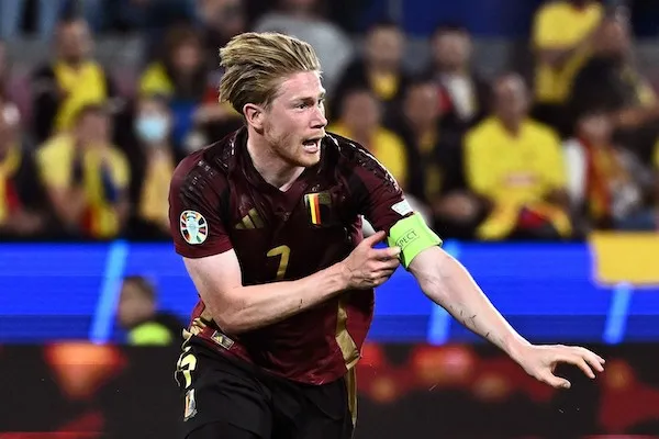 De Bruyne al Napoli, si può fare. La moglie è stata in città per visitare due appartamenti (Pedullà) De Bruyne al Napoli, si può fare. La moglie è stata in città per visitare due appartamenti (Pedullà)