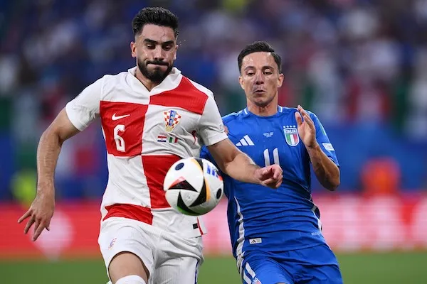 L’Italia è passata da un’idea guardiolesca di calcio alla palude tattica di Conte (Gazzetta) L’Italia è passata da un’idea guardiolesca di calcio alla palude tattica di Conte (Gazzetta)