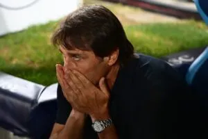 Mamma mia che culo il Feroce Salentino (ma in due a centrocampo è un suicidio) item-thumbnail