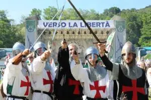 Alberto da Giussano canta ‘O surdato nnammurato, Bergamo si inchina al Napoli item-thumbnail