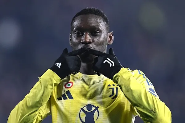 Kolo Muani, il prestito alla Juventus potrebbe prolungarsi fino al 2026 a 6 milioni (Bargiggia) Kolo Muani, il prestito alla Juventus potrebbe prolungarsi fino al 2026 a 6 milioni (Bargiggia)