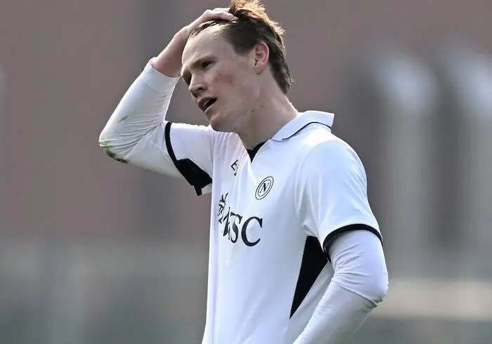 McTominay ha svolto in parte lavoro differenziato, è da gestire ma non dovrebbero esserci problemi (Sky) McTominay ha svolto in parte lavoro differenziato, è da gestire ma non dovrebbero esserci problemi (Sky)