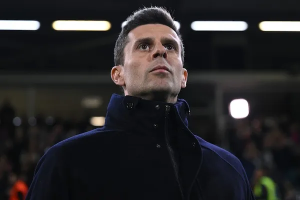 Moggi: “La Juventus sarebbe in corsa per lo scudetto senza gli errori di Thiago Motta” Moggi: “La Juventus sarebbe in corsa per lo scudetto senza gli errori di Thiago Motta”