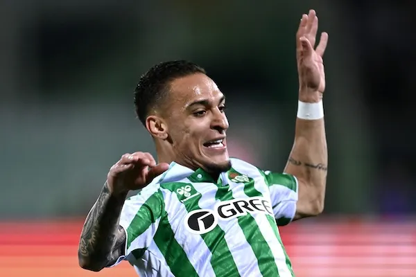 Antony al Betis è l’ennesimo caso di rinascita post Manchester United: da foca a giocatore decisivo Antony al Betis è l’ennesimo caso di rinascita post Manchester United: da foca a giocatore decisivo
